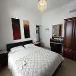 Tsopela Boutique *