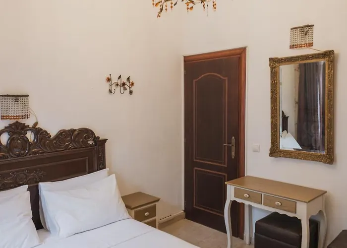 Tsopela Boutique Skiathos Town