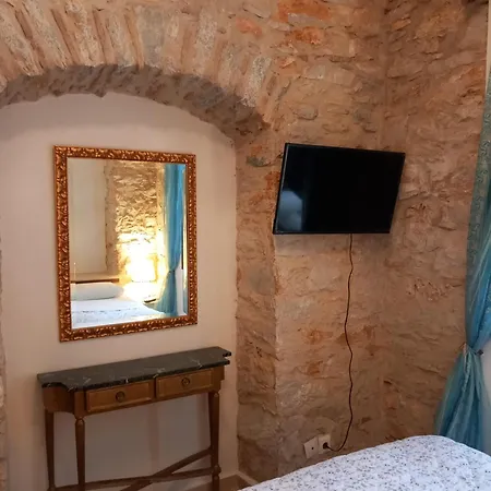 מלון Tsopela Boutique *